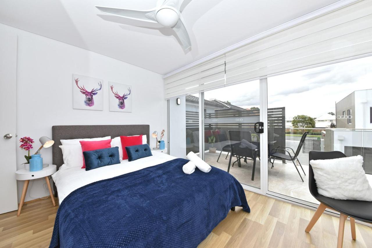 2X2 Modern Apartment Near Airport And City Perth Exterior photo