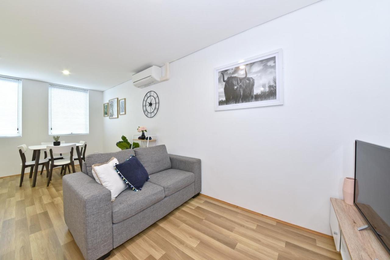 2X2 Modern Apartment Near Airport And City Perth Exterior photo