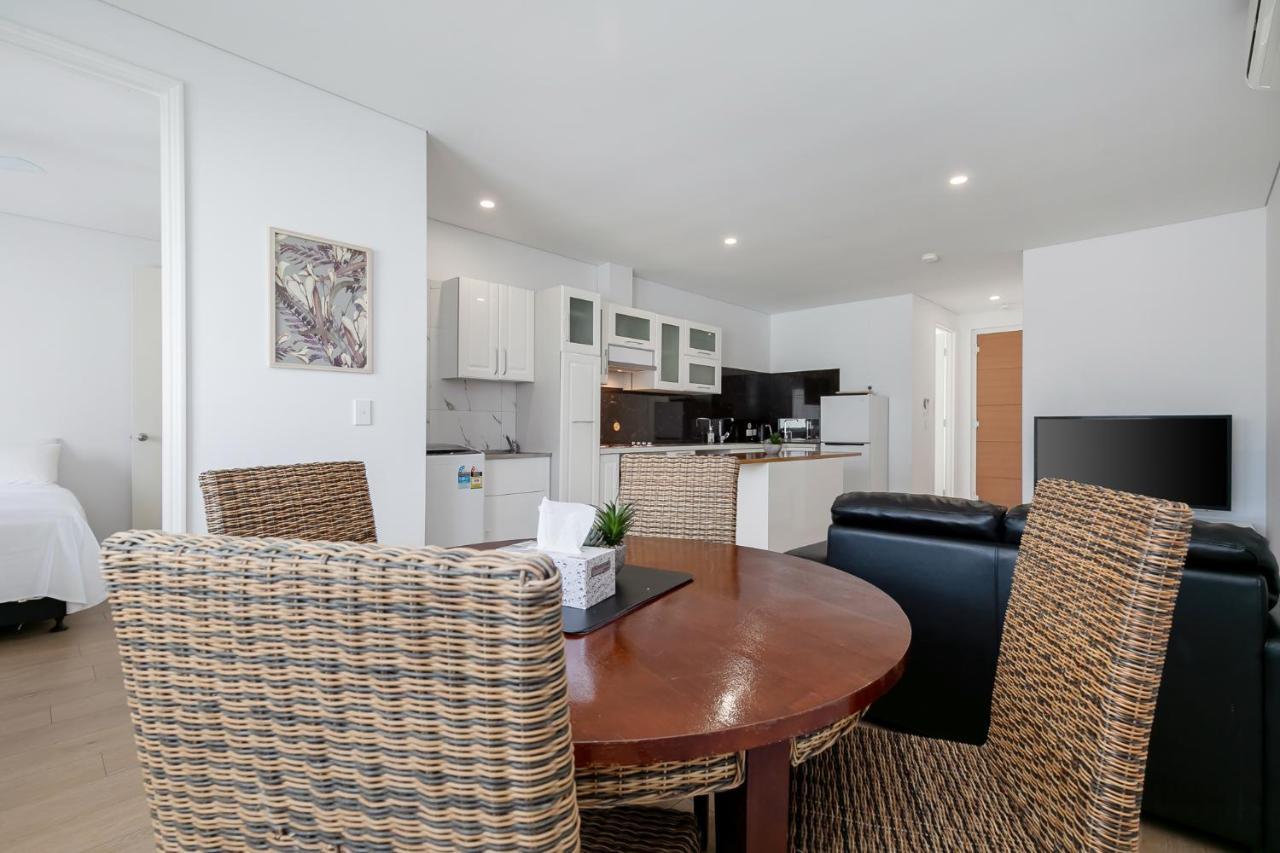 2X2 Modern Apartment Near Airport And City Perth Exterior photo